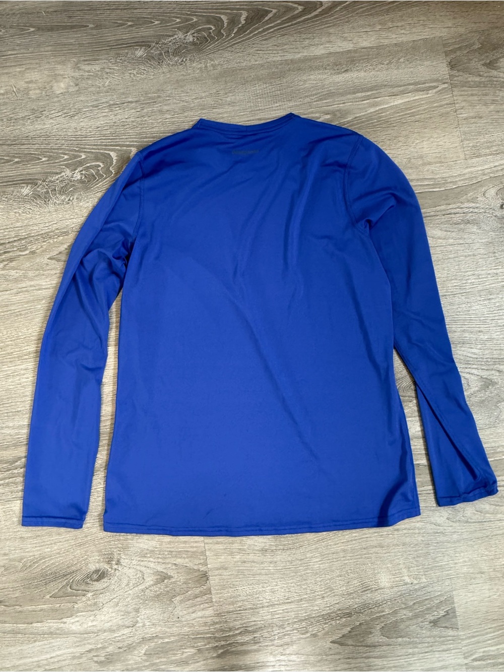 Patagonia Long Sleeve Performance Top - Base Layer - Skiing Hiking Running Gym - Picture 3 of 6